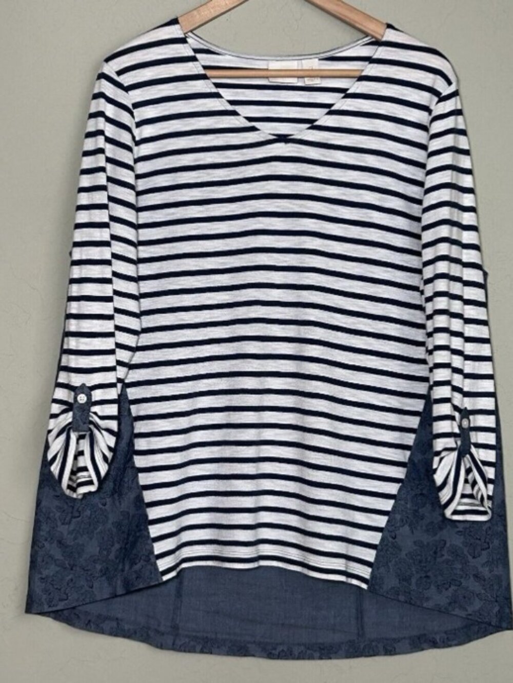 Chico's Sz 2 or L Blue Striped & Floral Top Roll Tab Sleeve Coastal Casual Beach